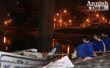 Hà Nội: Trắng đêm vớt cá chết ở hồ Hoàng Cầu